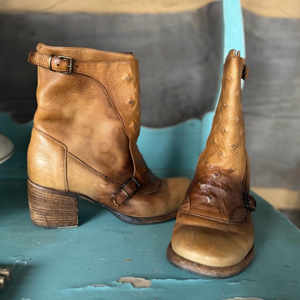 Patricia Nash 41 (10.5) Women’s Tan & Brown Tuscany Ankle Boots